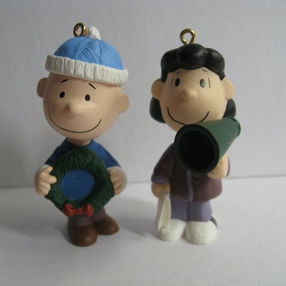 Hallmark Keepsake 2 Peanuts Christmas Ornaments - Lucy & Charlie Brown 2000 - Picture 1 of 12